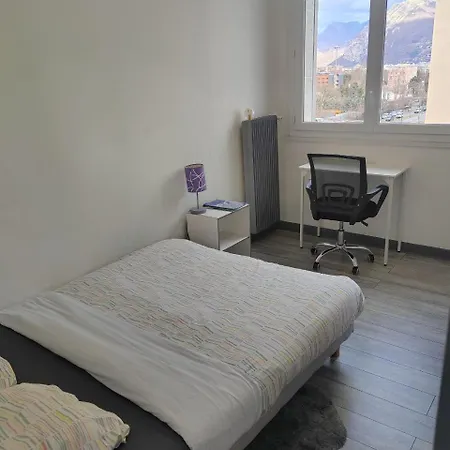 Une Chambre Dans Appartement Partage, Grenoble A 8 Min Du Centre-Ville Extérieur photo