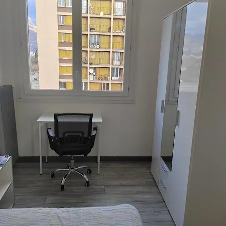 Une Chambre Dans Appartement Partage, Grenoble A 8 Min Du Centre-Ville Extérieur photo